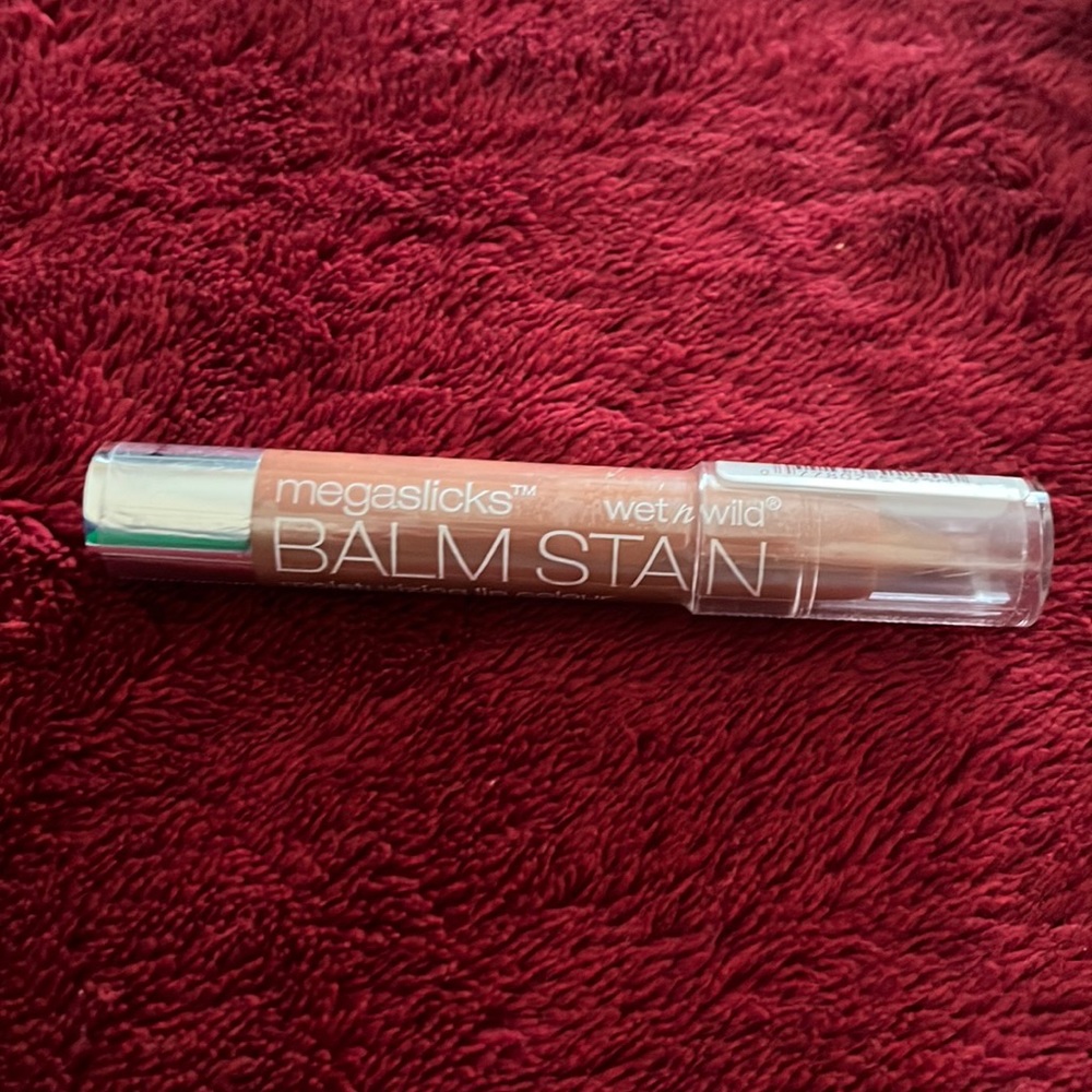 🎈3 for 20 any item w/🎈Wet and wild women’s make up